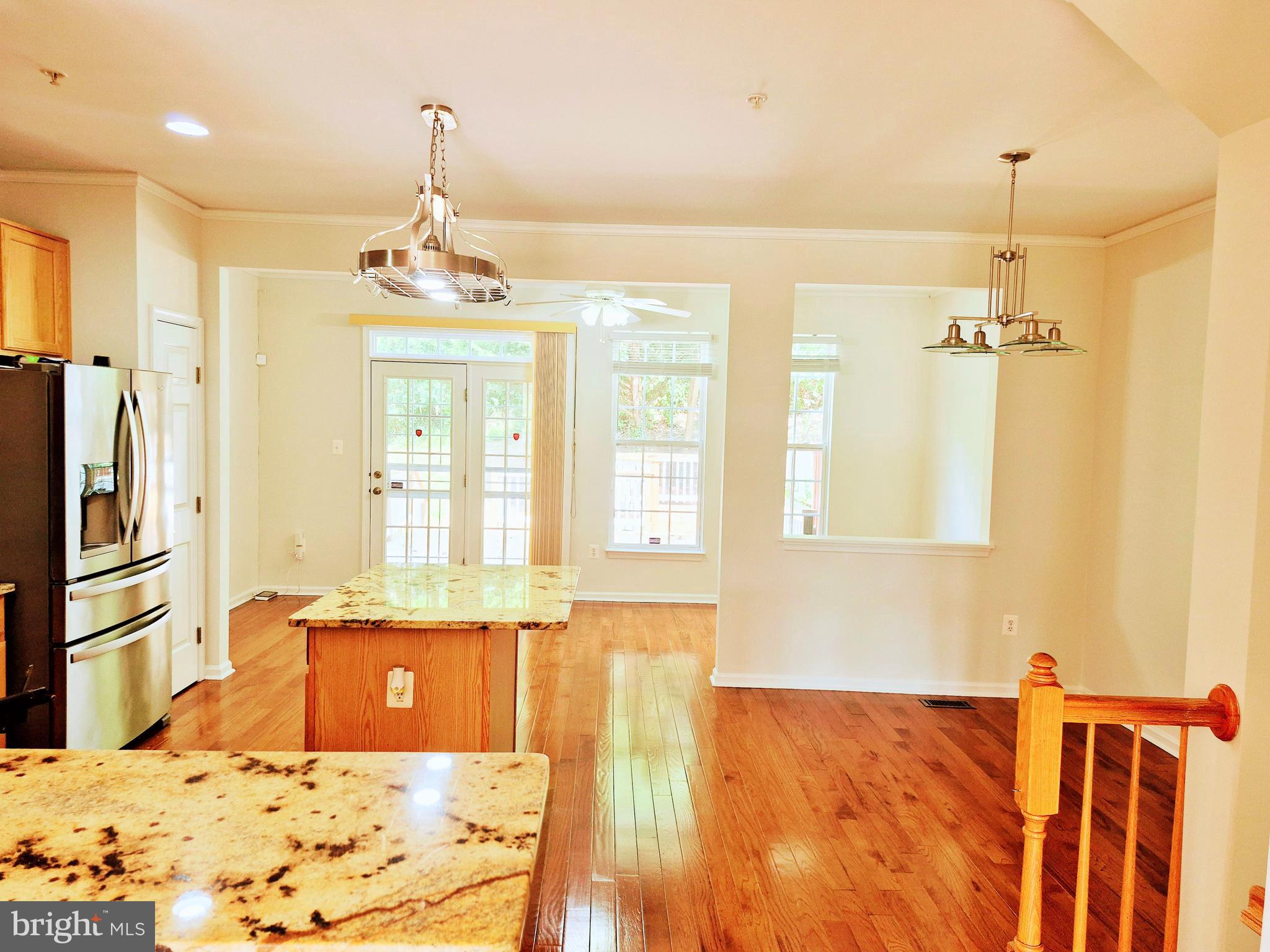 LANDOVER MEWS-PLAT FIVE> - Residential