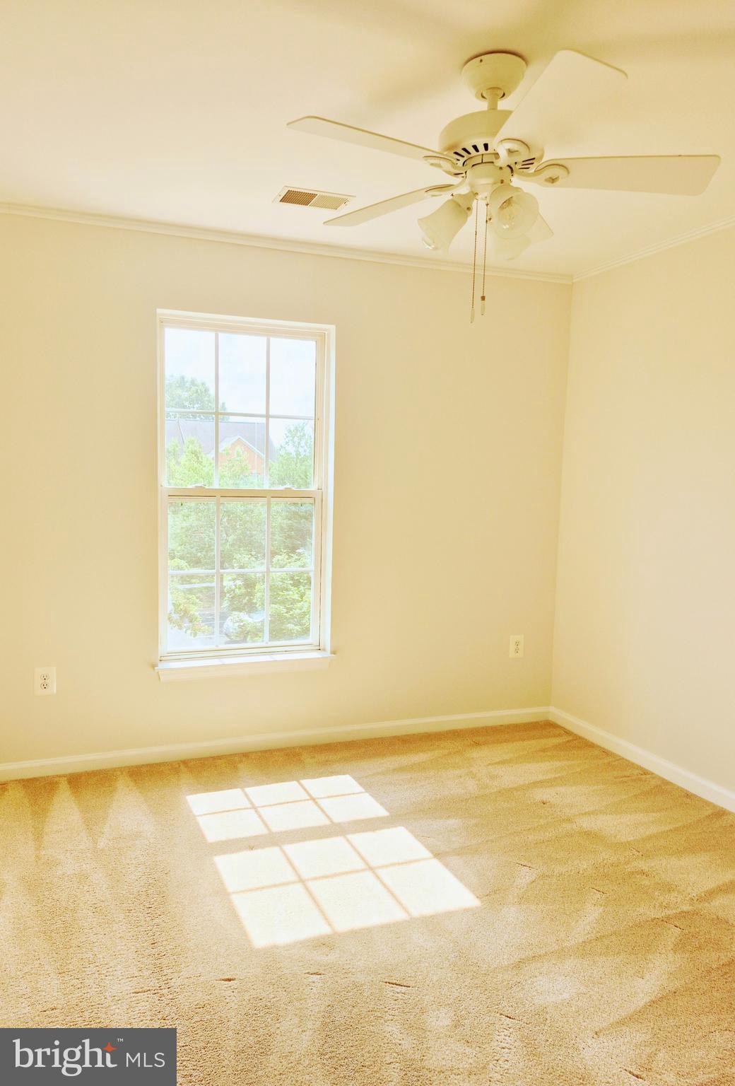 LANDOVER MEWS-PLAT FIVE> - Residential