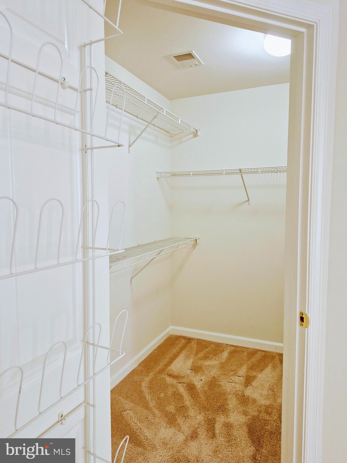 LANDOVER MEWS-PLAT FIVE> - Residential