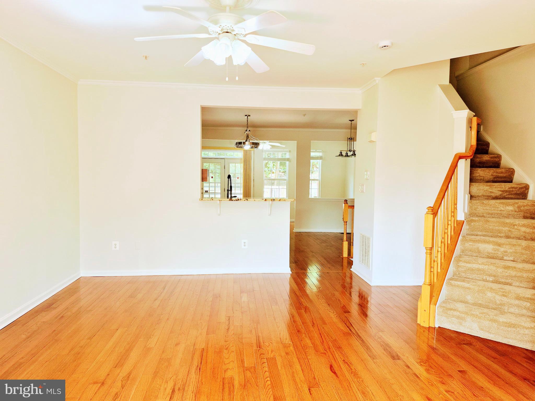 LANDOVER MEWS-PLAT FIVE> - Residential