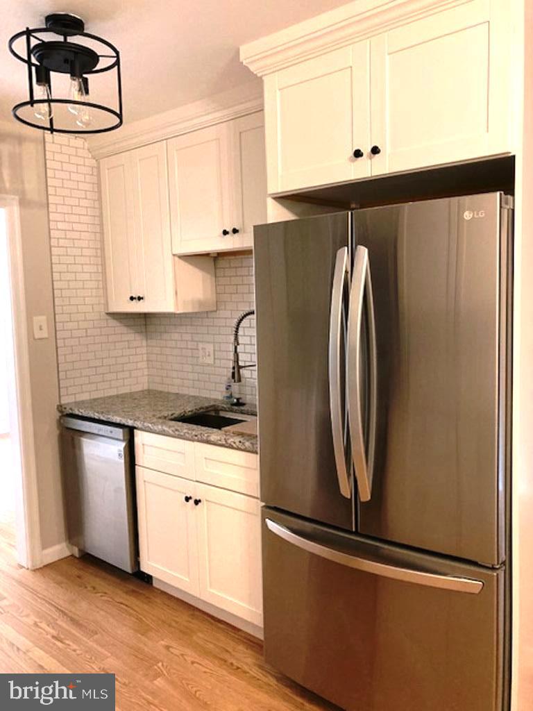GLENLOCH - Residential Lease