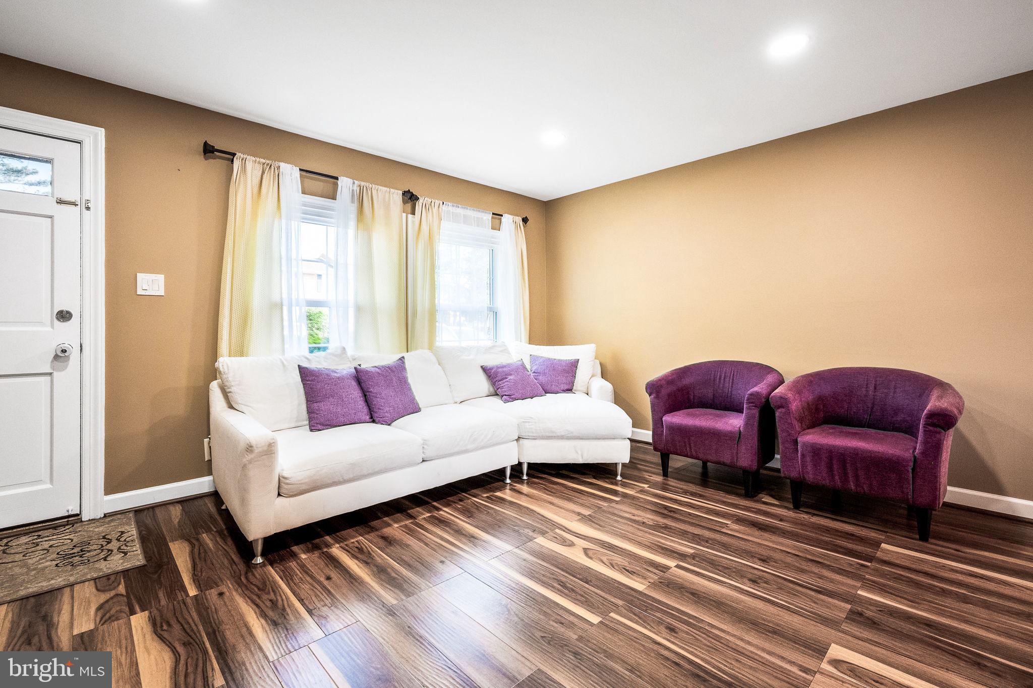 PEMBROOKE - Residential