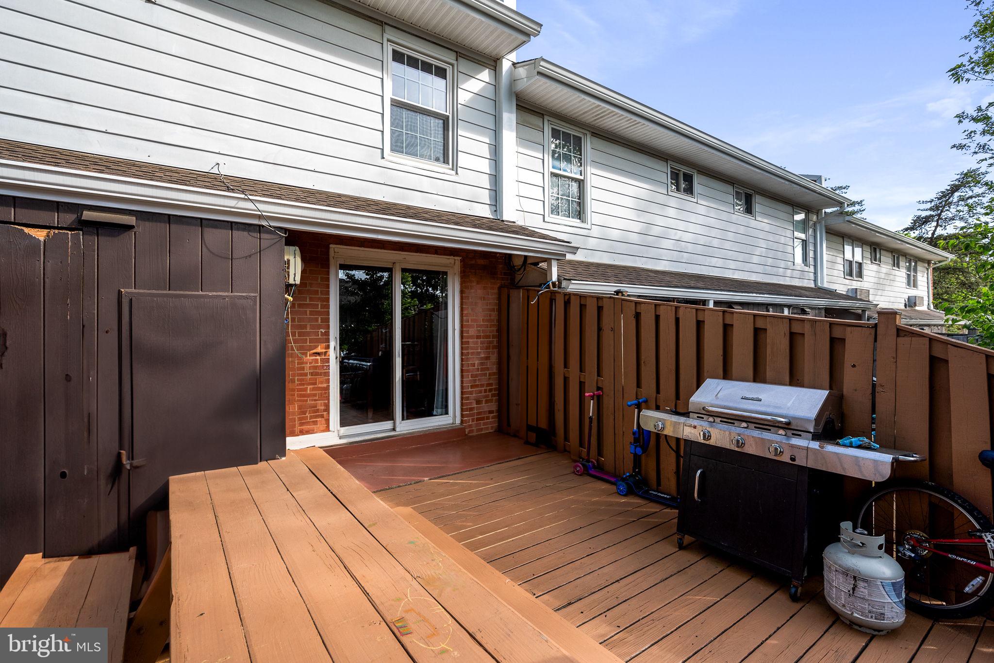 PEMBROOKE - Residential