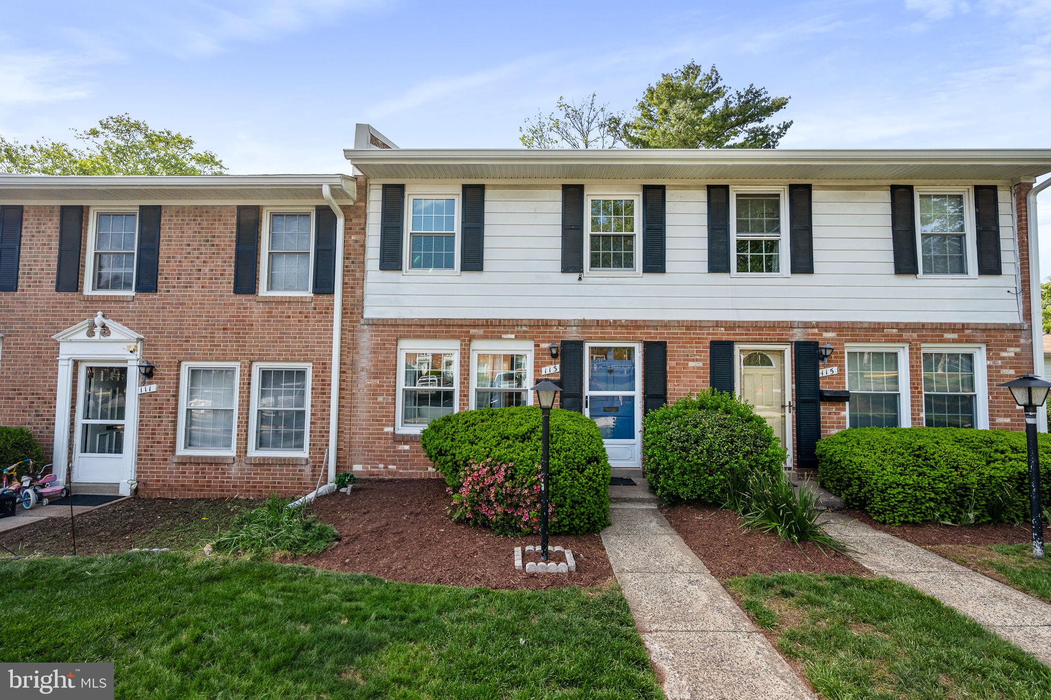 PEMBROOKE - Residential