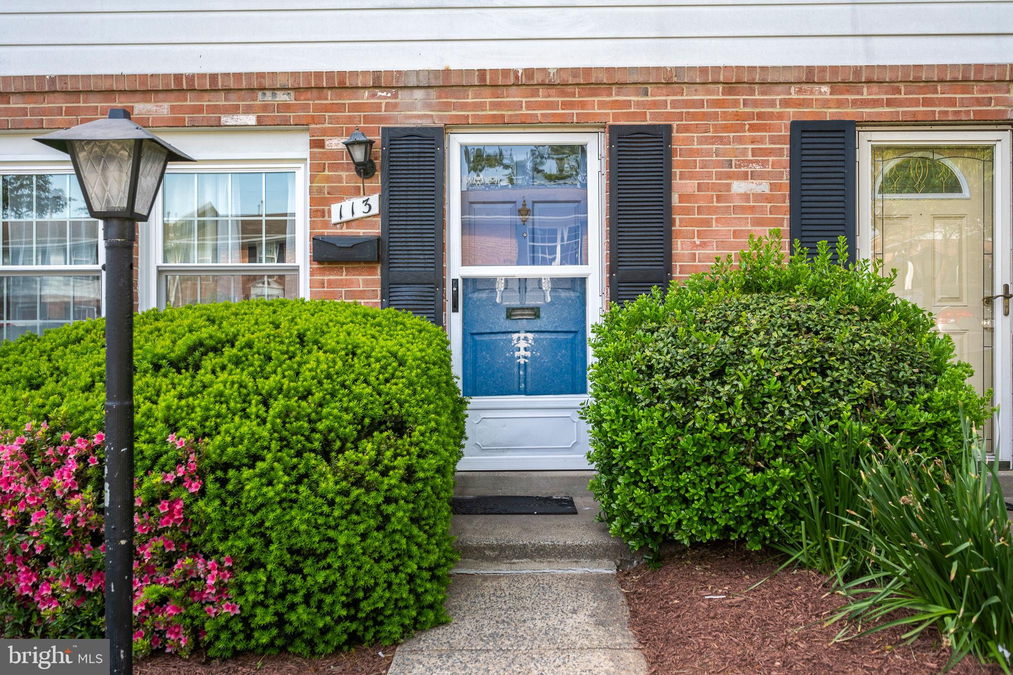 PEMBROOKE - Residential