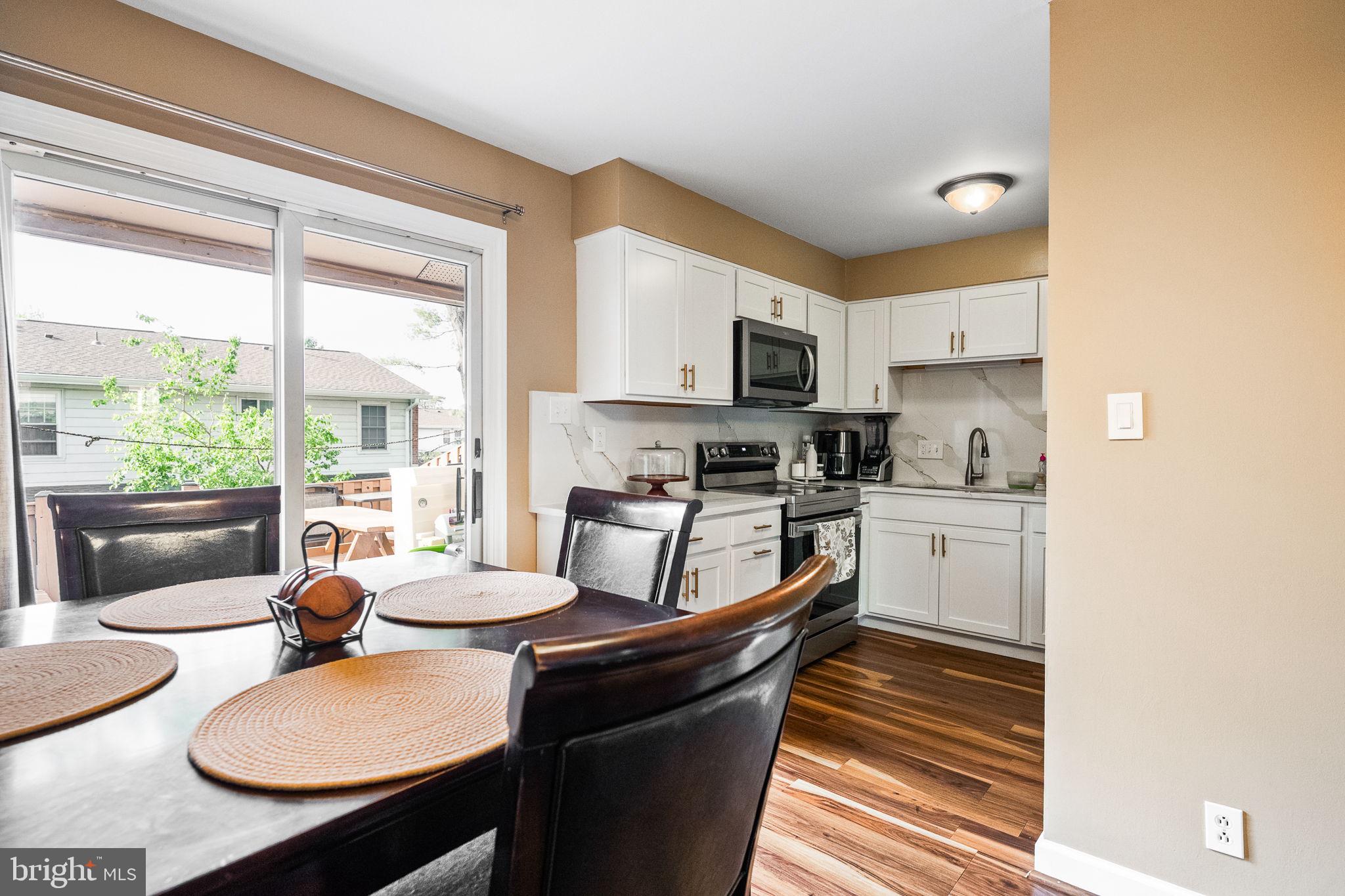 PEMBROOKE - Residential