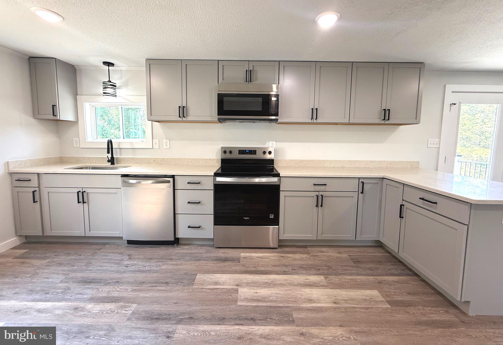 HORSESHOE BEND - Residential