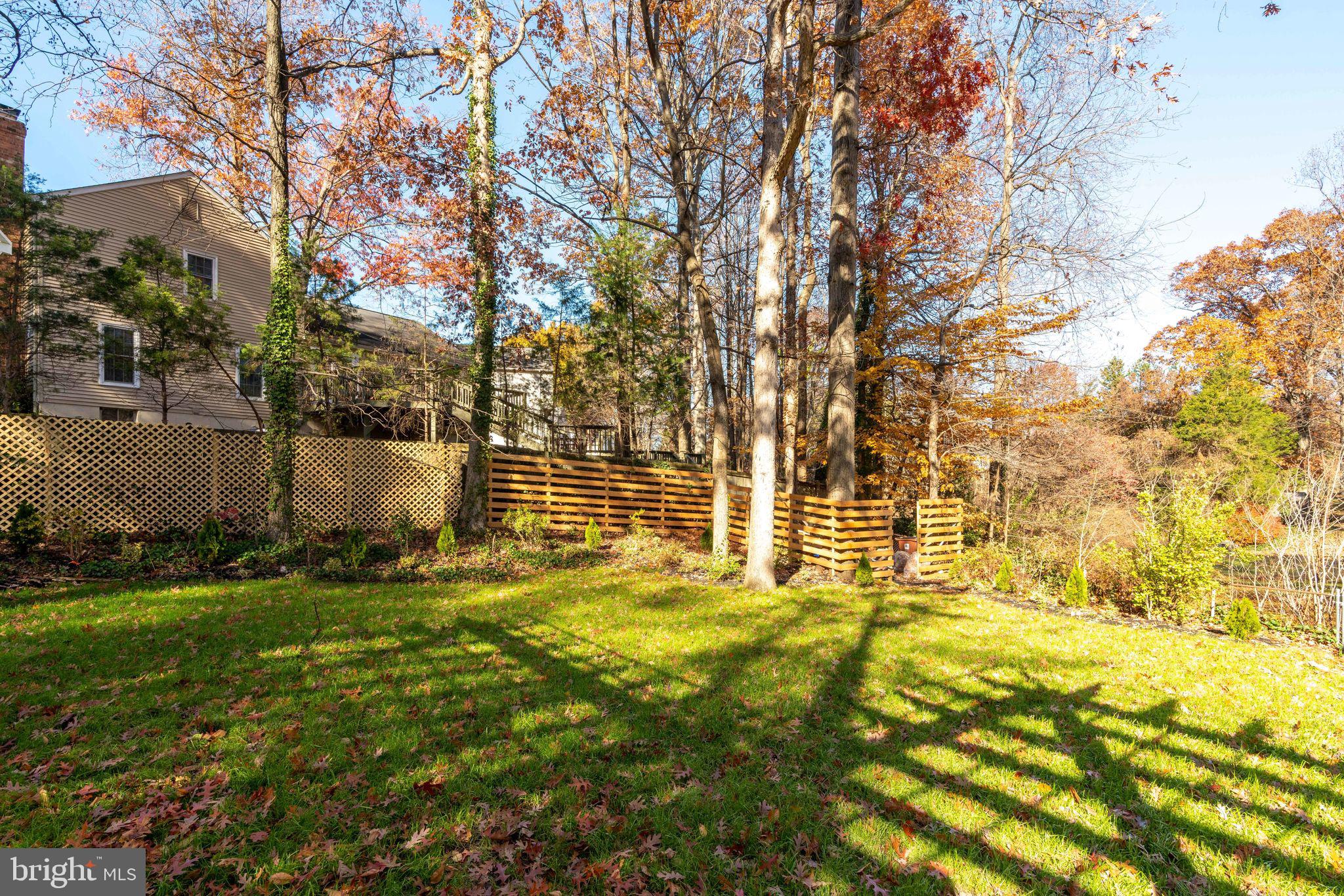 ROLLING VALLEY - Residential Lease