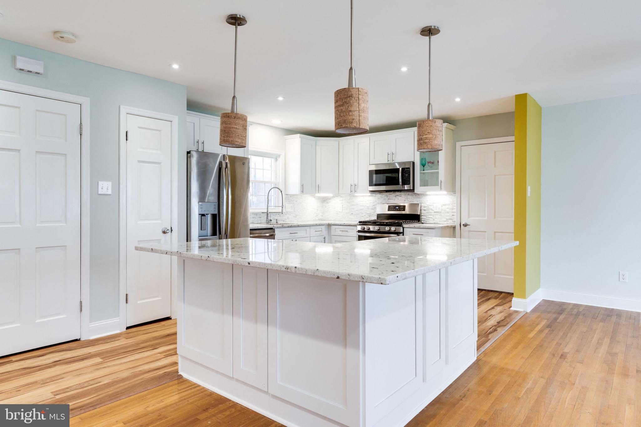 ROLLING VALLEY - Residential Lease