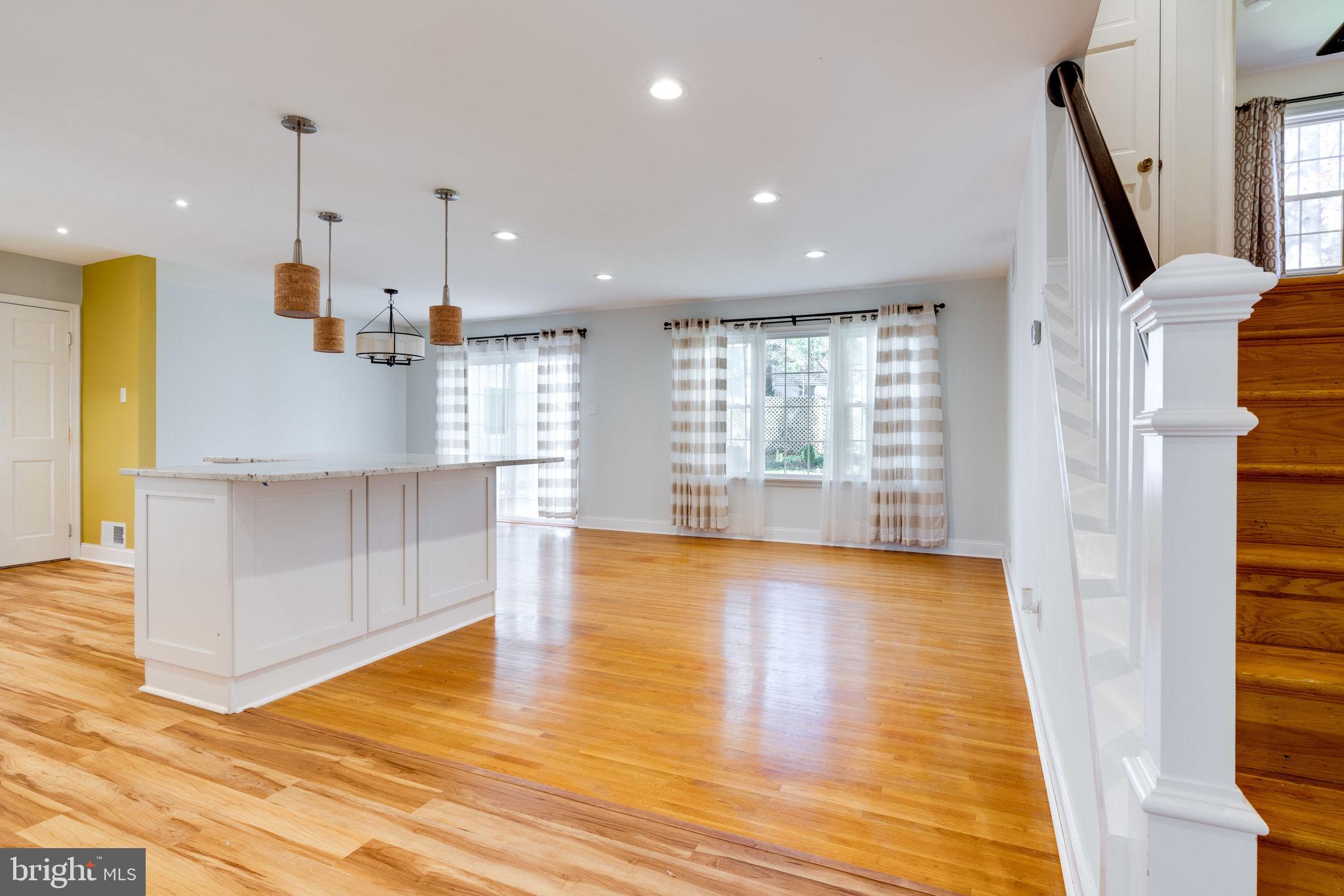 ROLLING VALLEY - Residential Lease