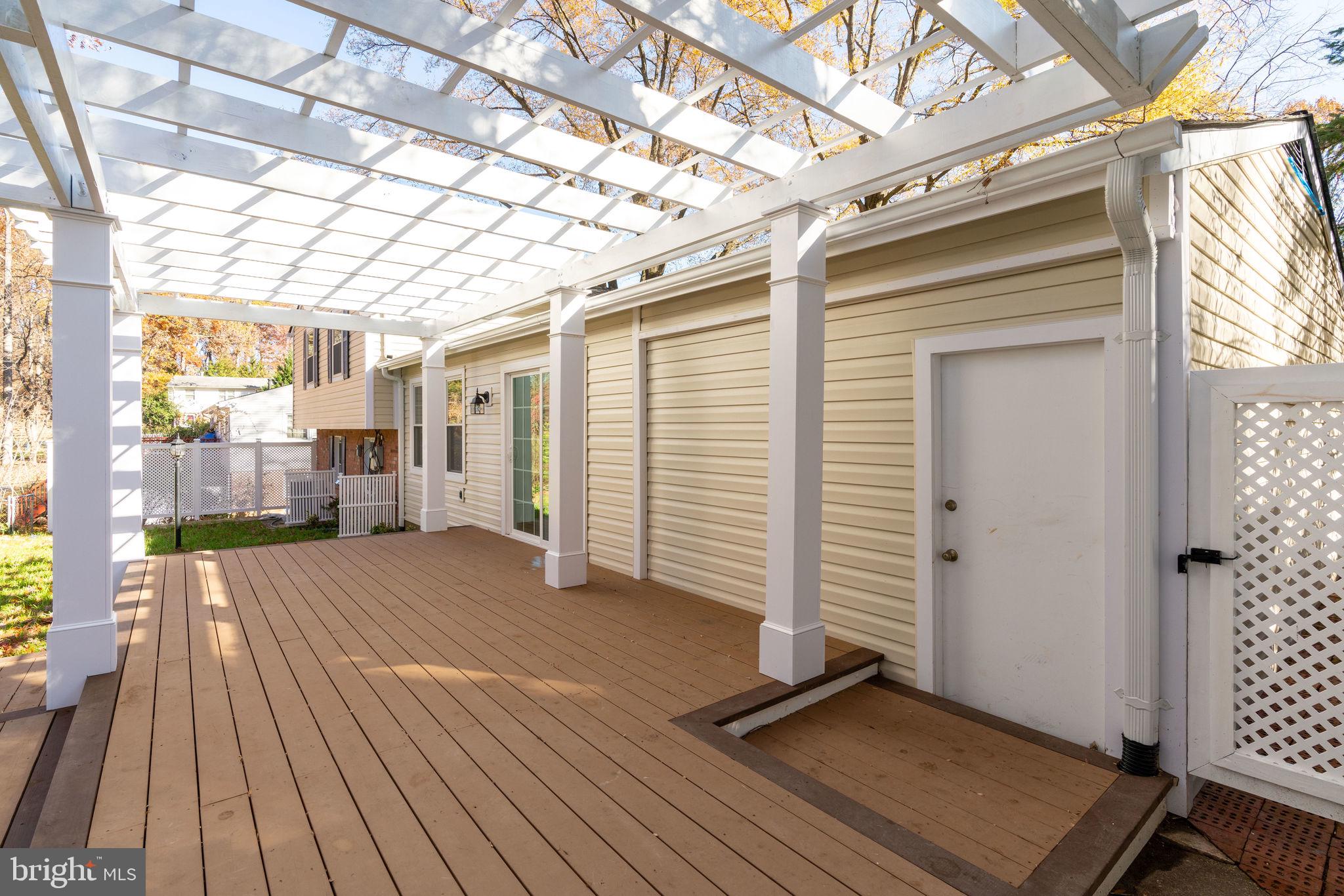 ROLLING VALLEY - Residential Lease