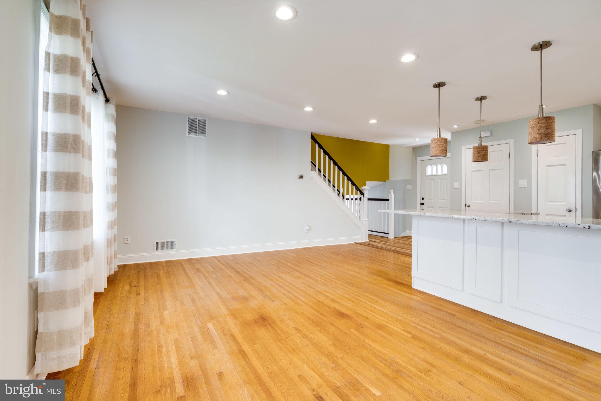 ROLLING VALLEY - Residential Lease