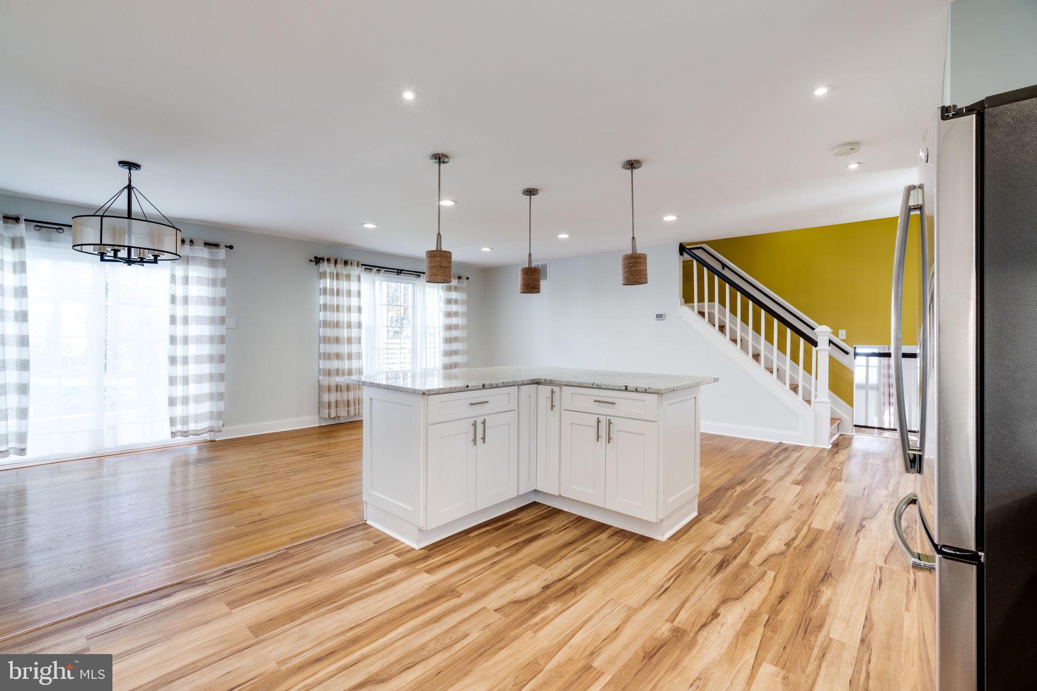 ROLLING VALLEY - Residential Lease