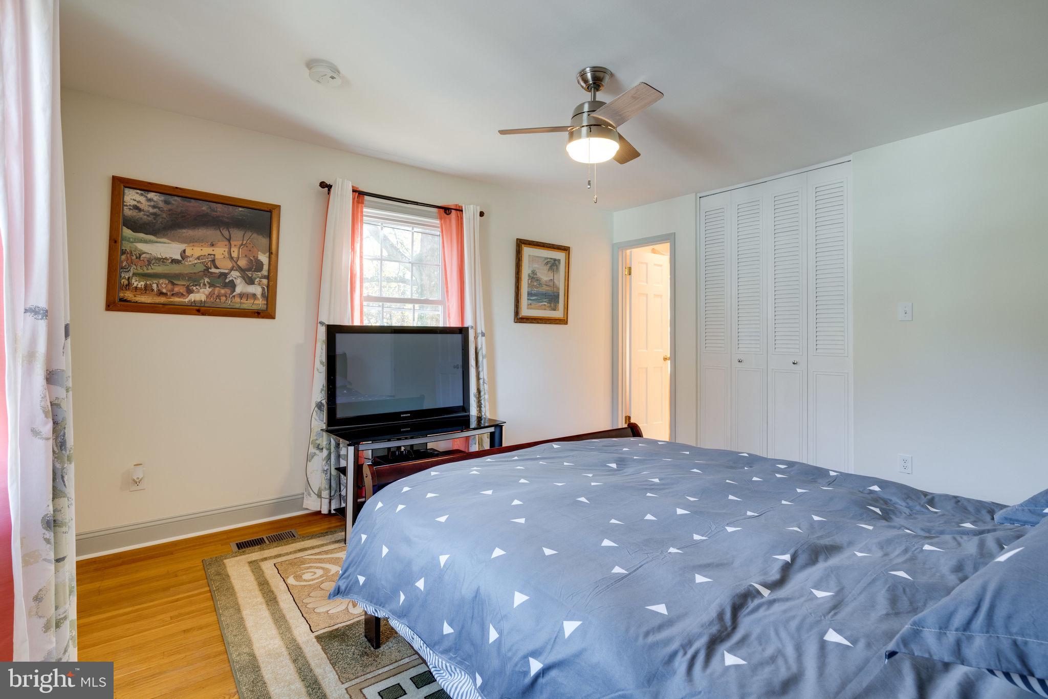 ROLLING VALLEY - Residential Lease