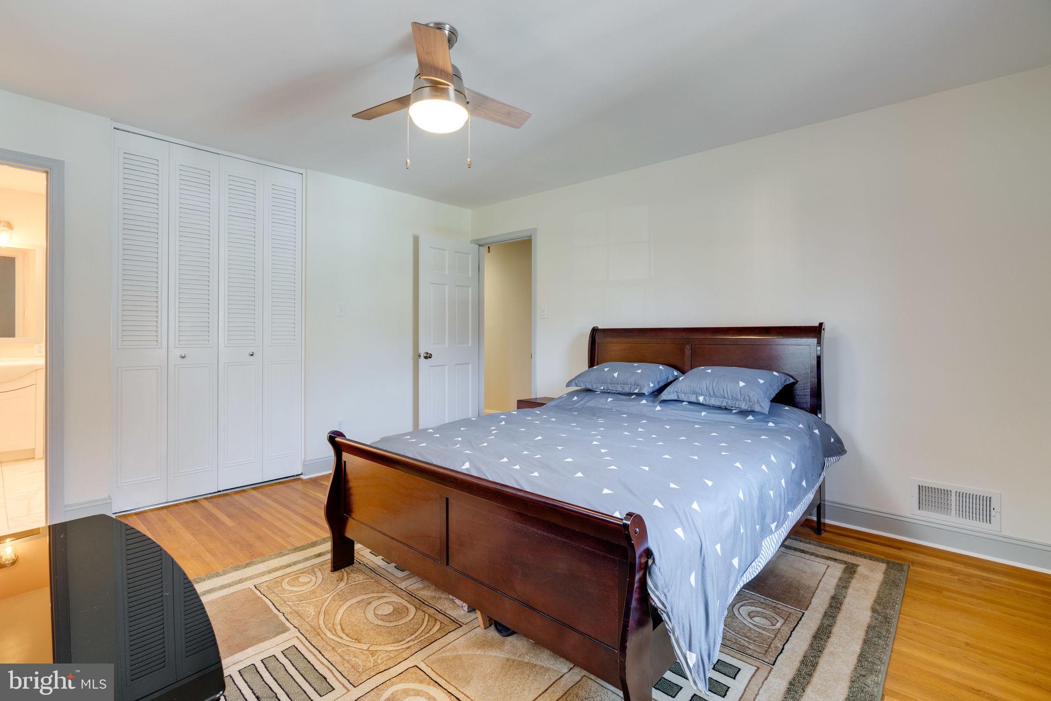 ROLLING VALLEY - Residential Lease