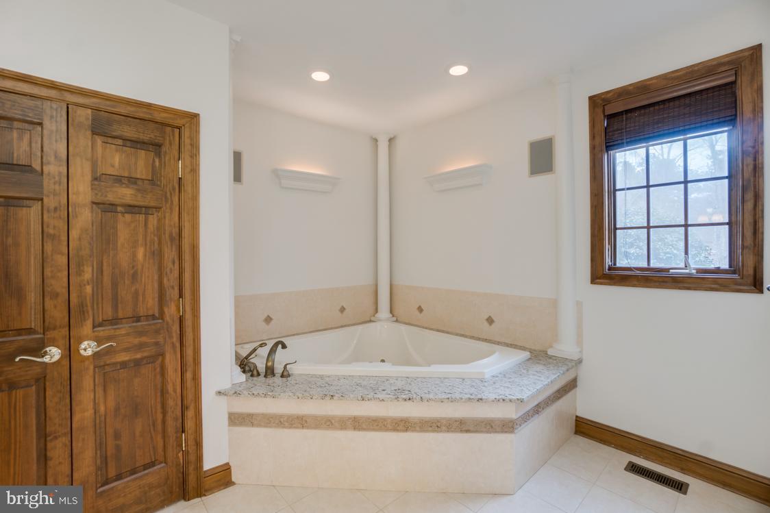 FAWN LAKE - Residential