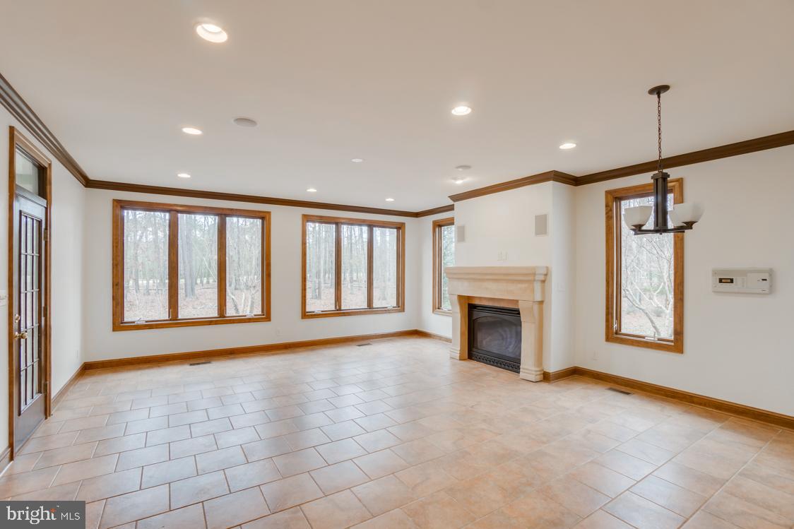 FAWN LAKE - Residential