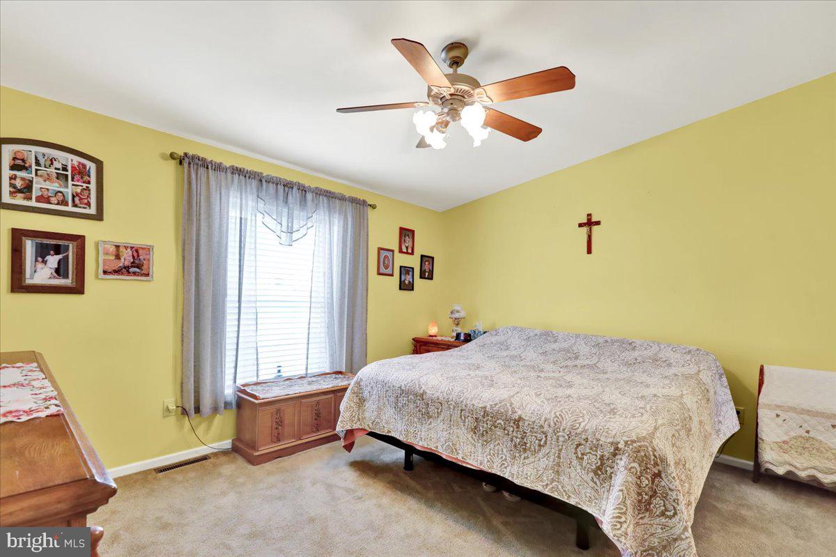 SUMMIT CREST - Residential