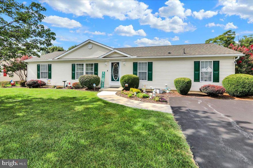 Welcome to The Village at Summit Crest – A Peaceful 55+ Community. Nestled on a quiet, single street, The Village at Summit Crest offers a serene lifestyle in a charming 55+ neighborhood. This beautifully maintained home features 3 spacious bedrooms and 2 full bathrooms, perfect for comfortable living. Step inside to find a generous formal dining area, a separate living room, and a large kitchen with ample cabinetry and storage space—ideal for entertaining or everyday convenience. The primary bedroom suite includes a private bath with a relaxing soaking tub, a walk-in shower, and a walk-in closet for all your storage needs. Enjoy peaceful mornings or relaxing evenings on the covered back patio, a perfect spot to unwind and take in the tranquility of this lovely community. With a newly installed HVAC system (2022) and the added peace of mind of a generator (also installed in 2022), your stress-free living starts now.
Call today to schedule your private tour.