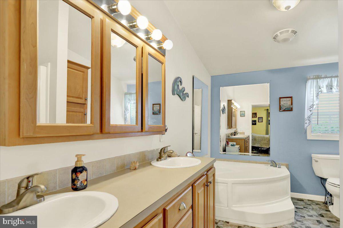 SUMMIT CREST - Residential