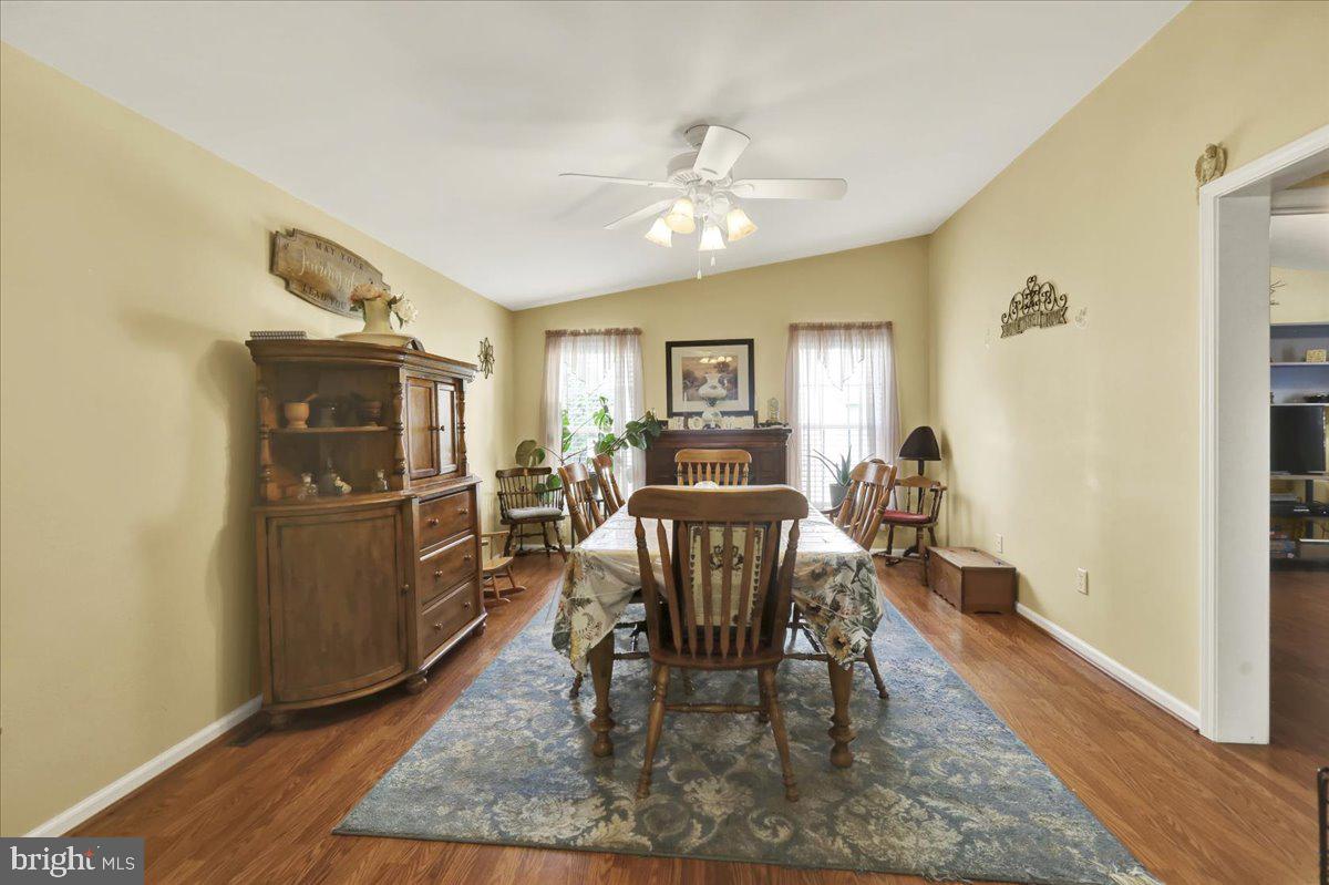 SUMMIT CREST - Residential