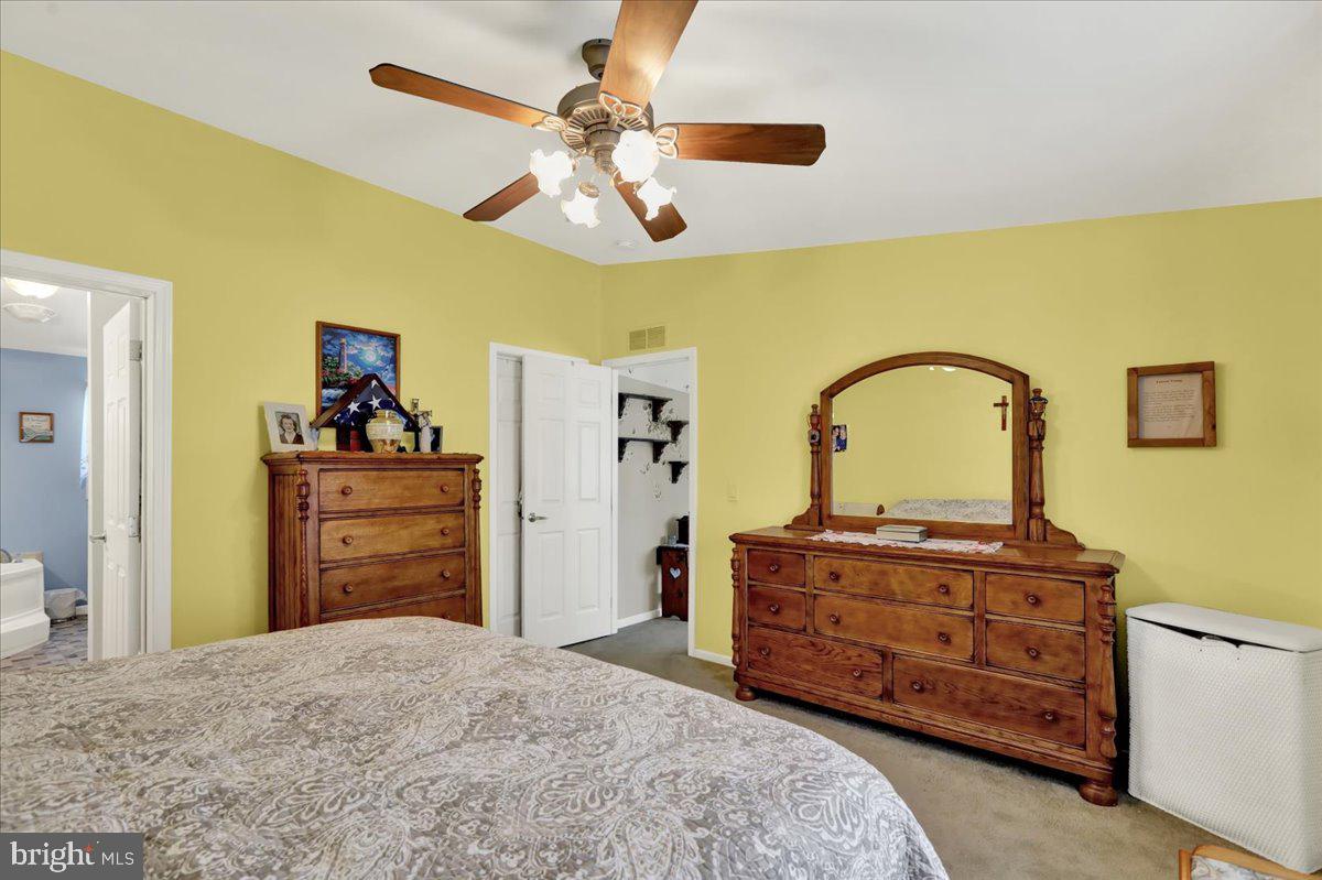 SUMMIT CREST - Residential