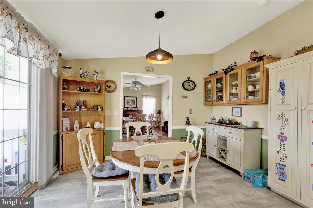 SUMMIT CREST - Residential