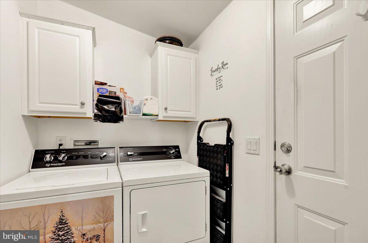 SUMMIT CREST - Residential