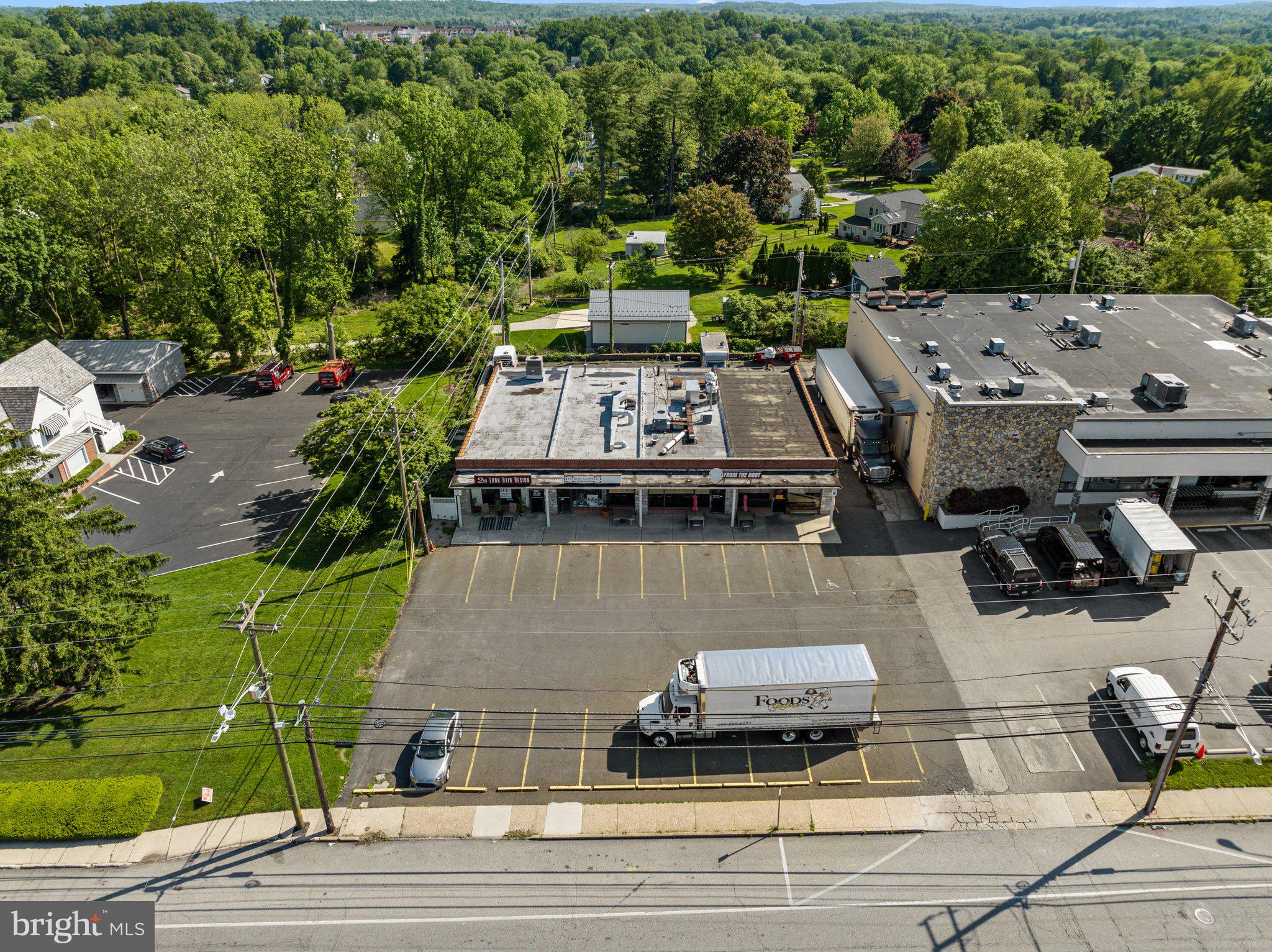 LAFAYETTE HILL - Commercial Sale