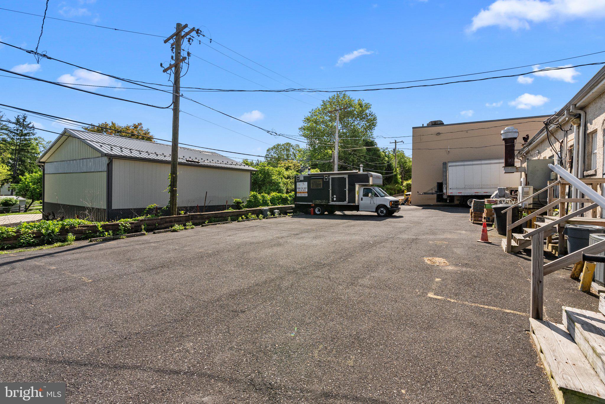 LAFAYETTE HILL - Commercial Sale