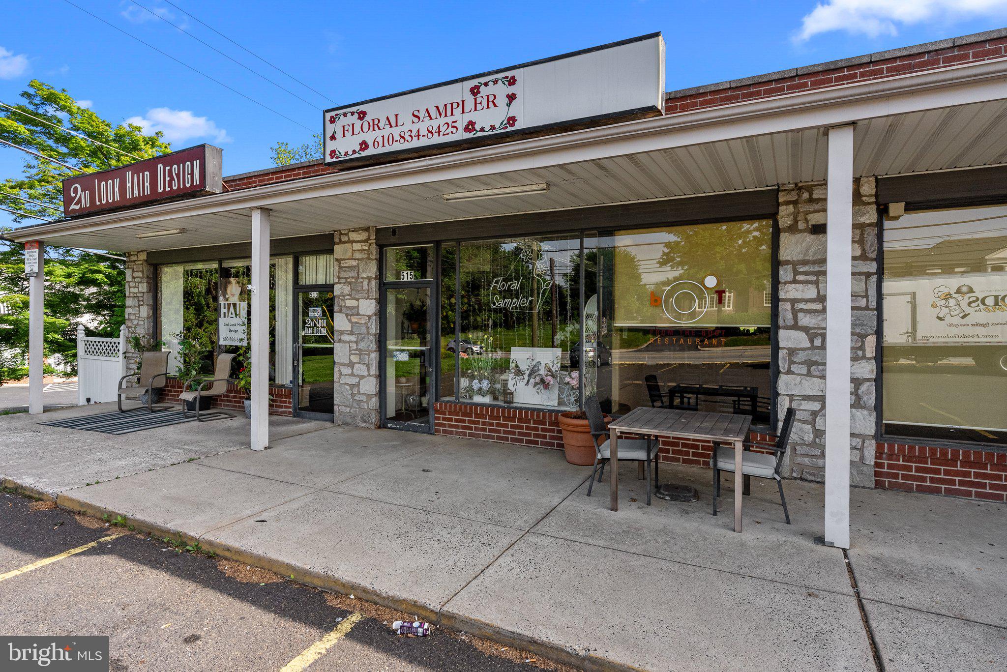 LAFAYETTE HILL - Commercial Sale