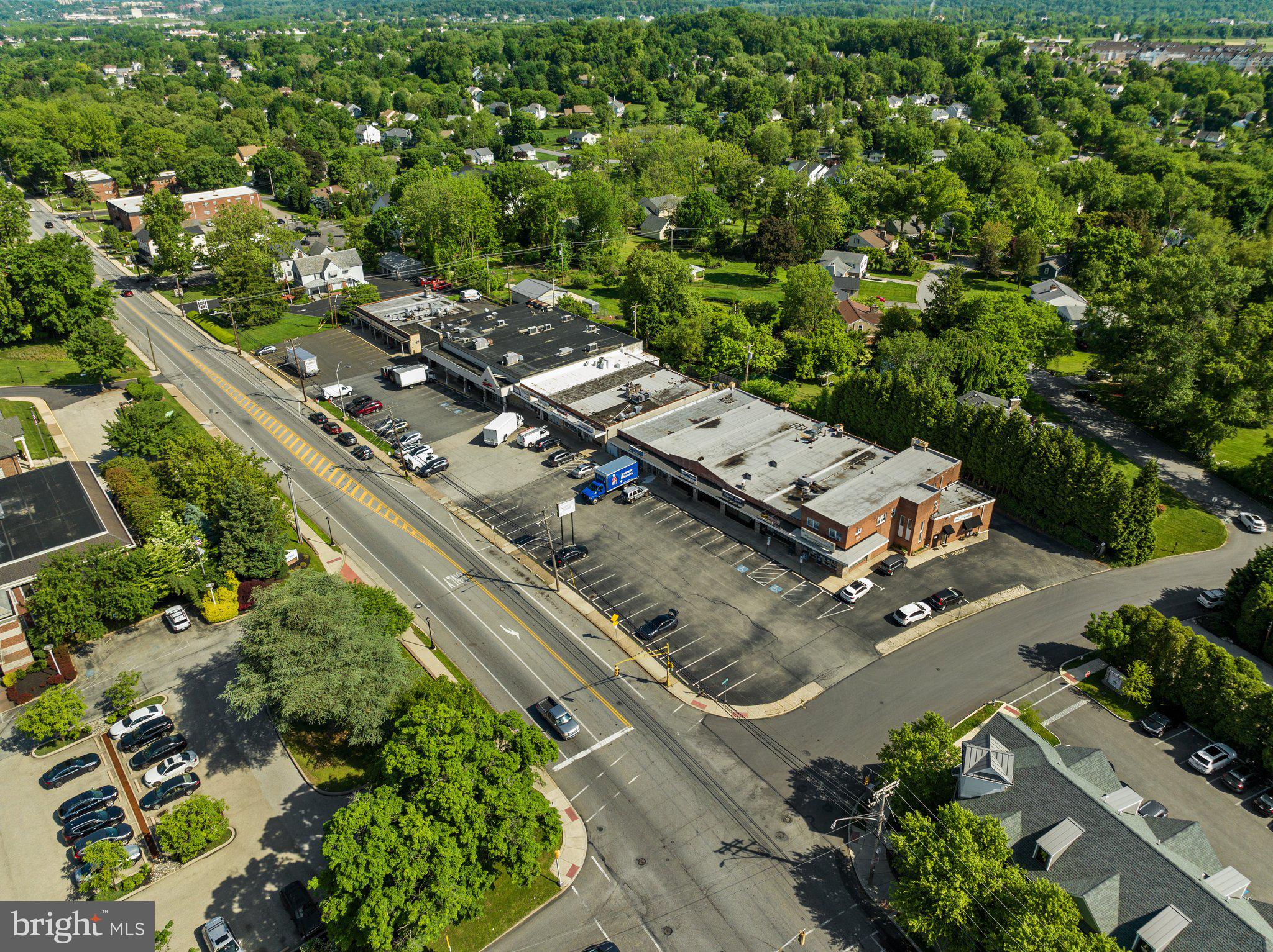 LAFAYETTE HILL - Commercial Sale