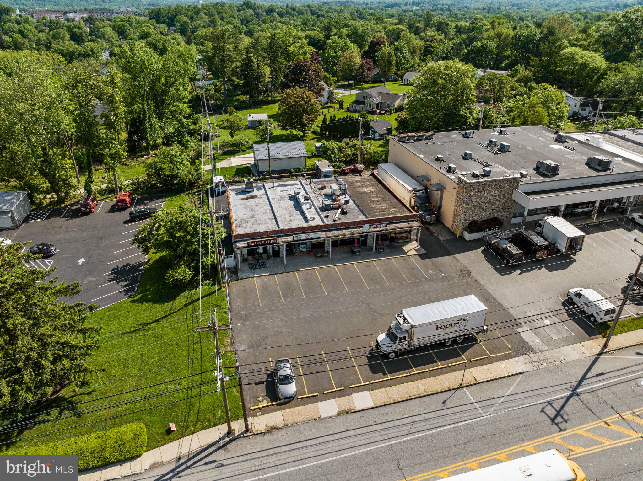 LAFAYETTE HILL - Commercial Sale