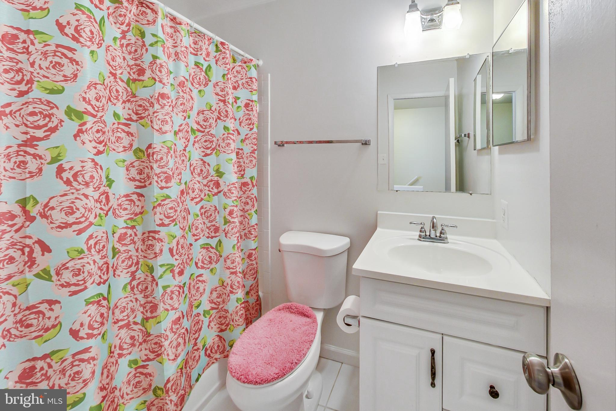 WOODMARK OF LAKE RIDGE - Residential