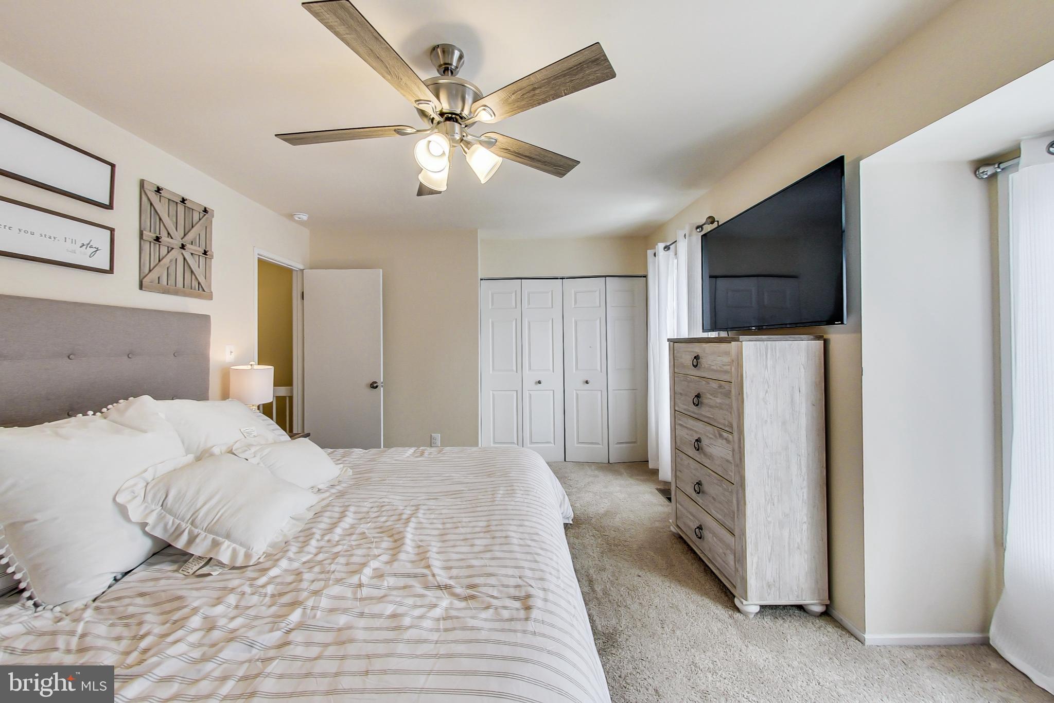 WOODMARK OF LAKE RIDGE - Residential