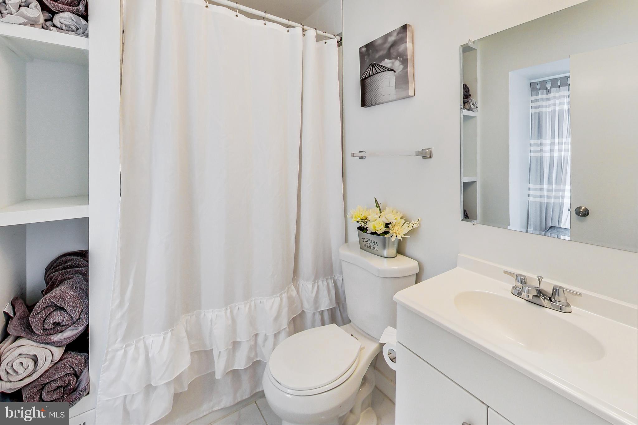 WOODMARK OF LAKE RIDGE - Residential