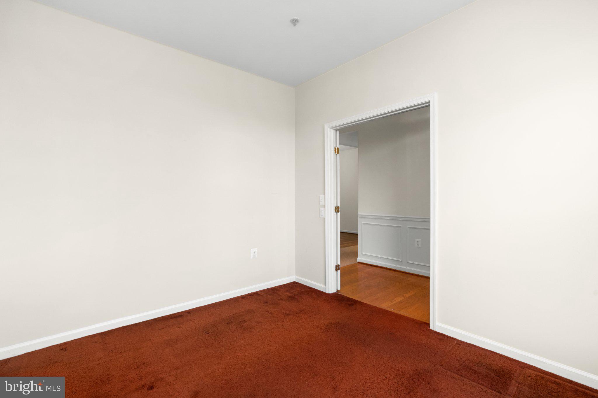 THE VILLAS AT FALLS RUN - Residential