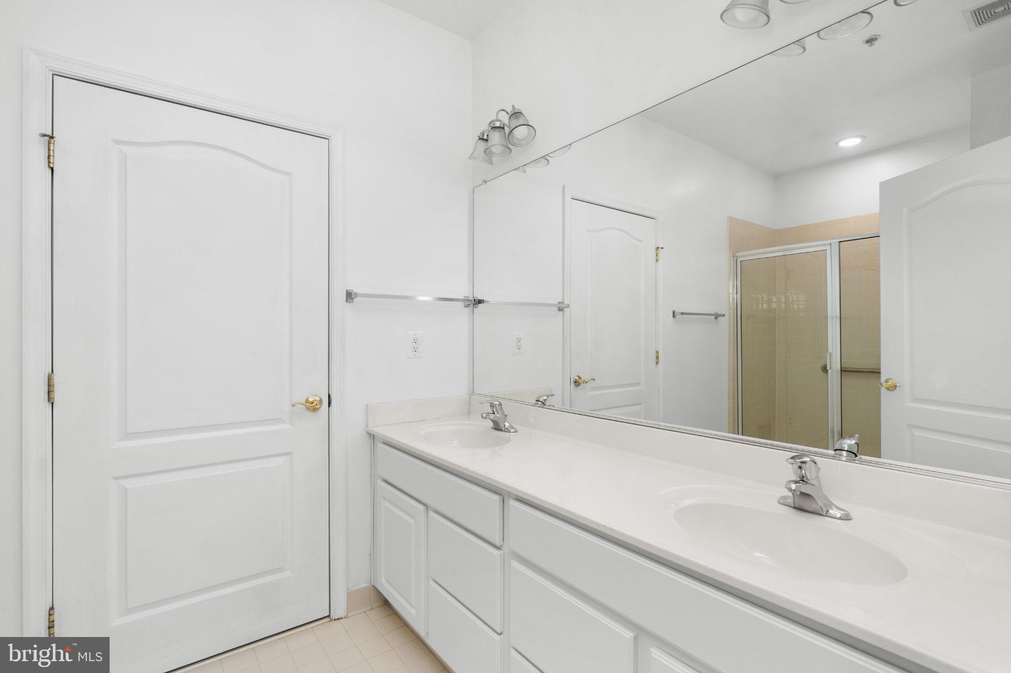 THE VILLAS AT FALLS RUN - Residential