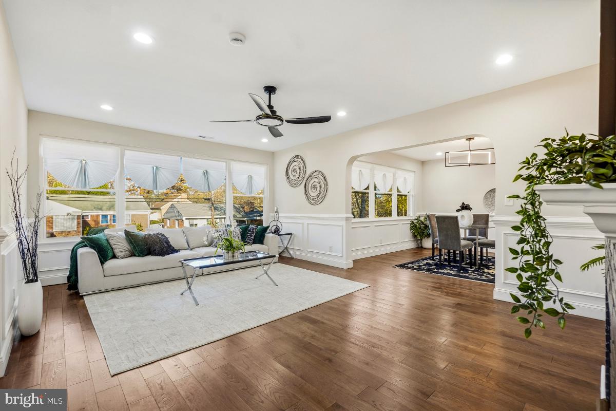 WOODSIDE PARK - Residential