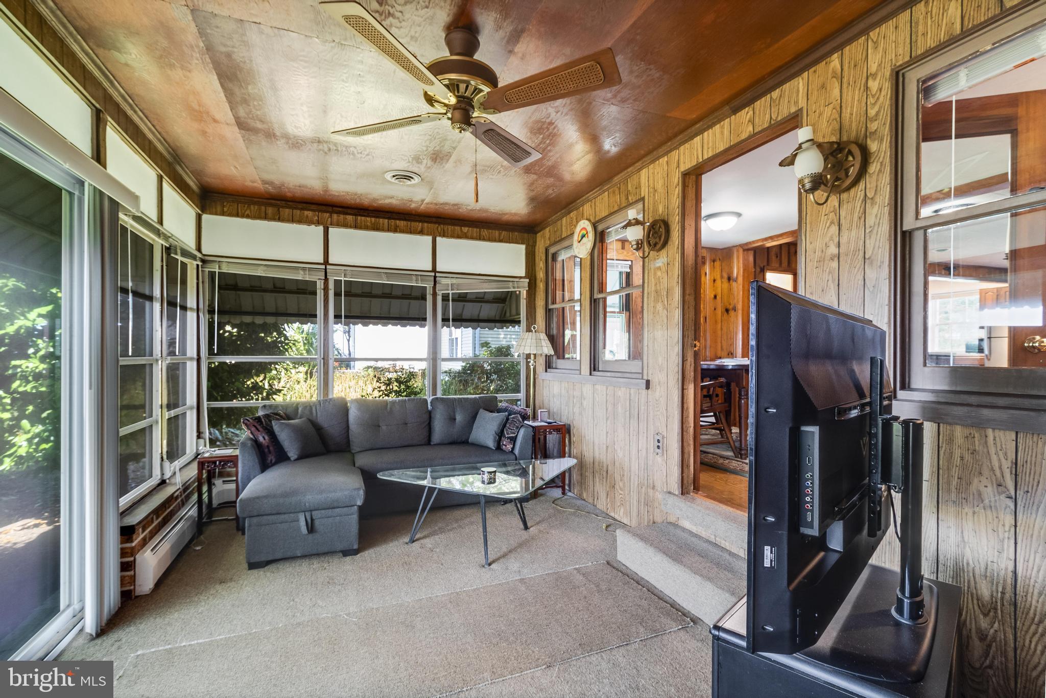 COBB ISLAND - Residential