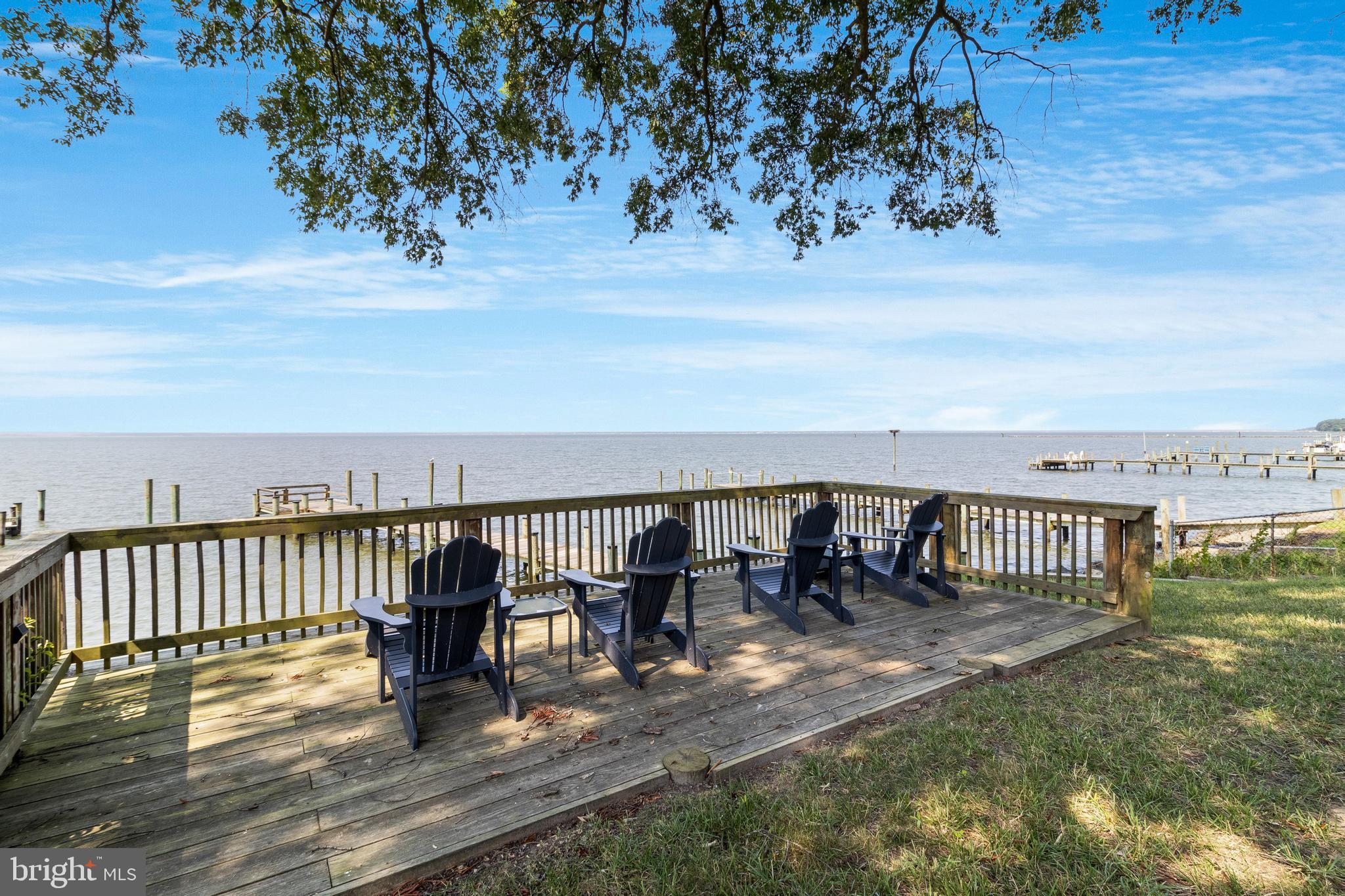 COBB ISLAND - Residential