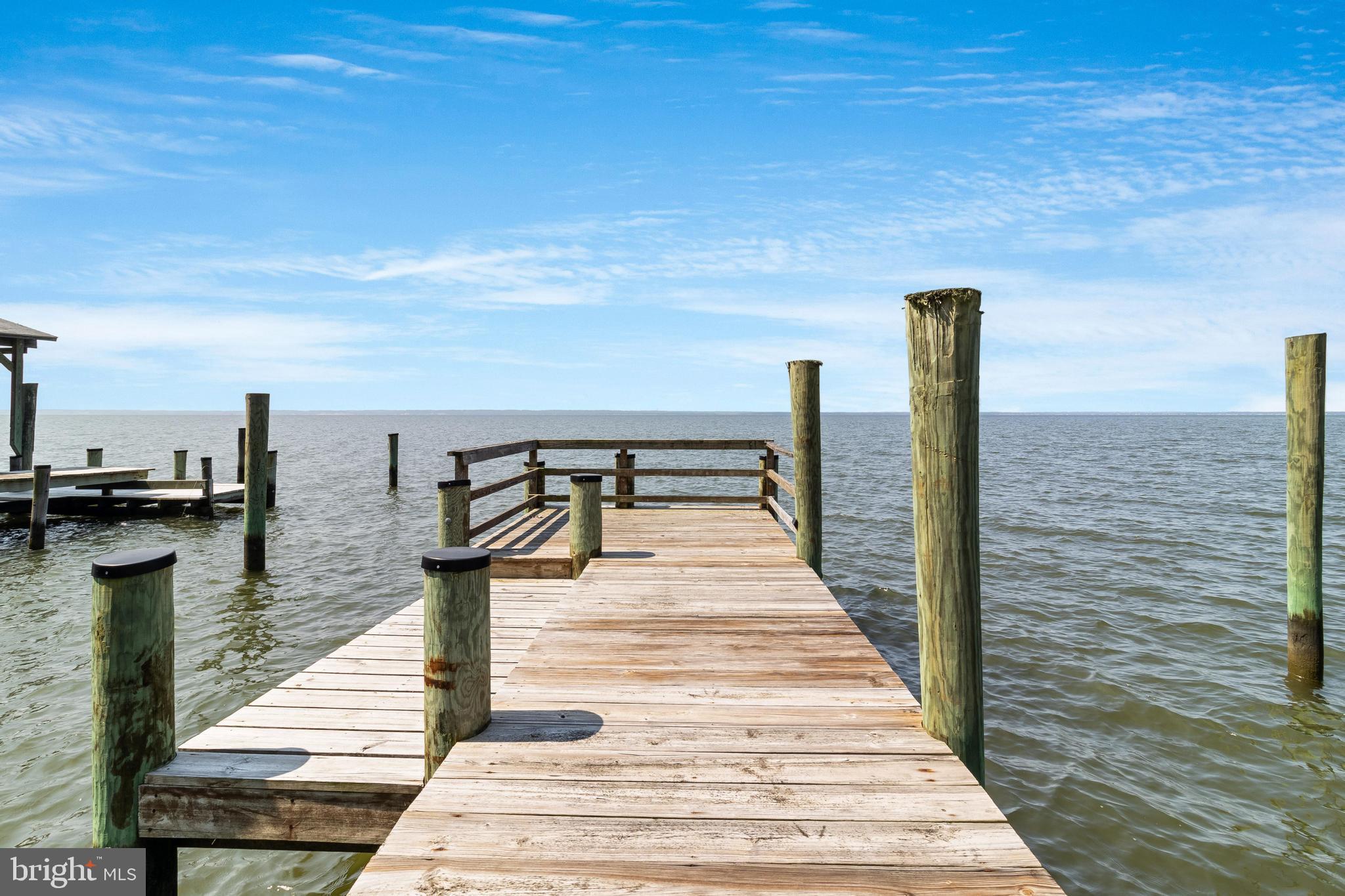 COBB ISLAND - Residential