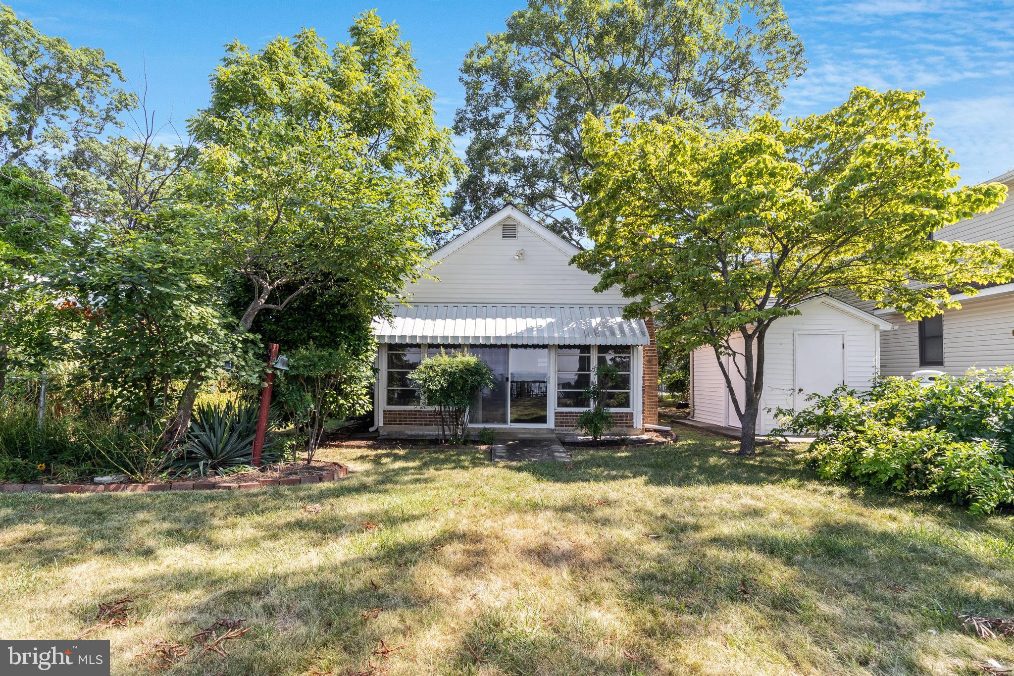 COBB ISLAND - Residential