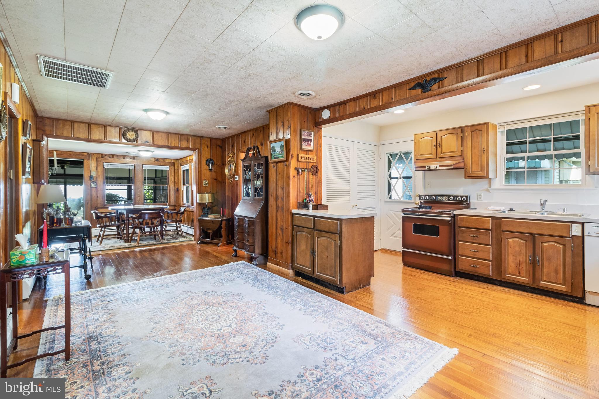 COBB ISLAND - Residential