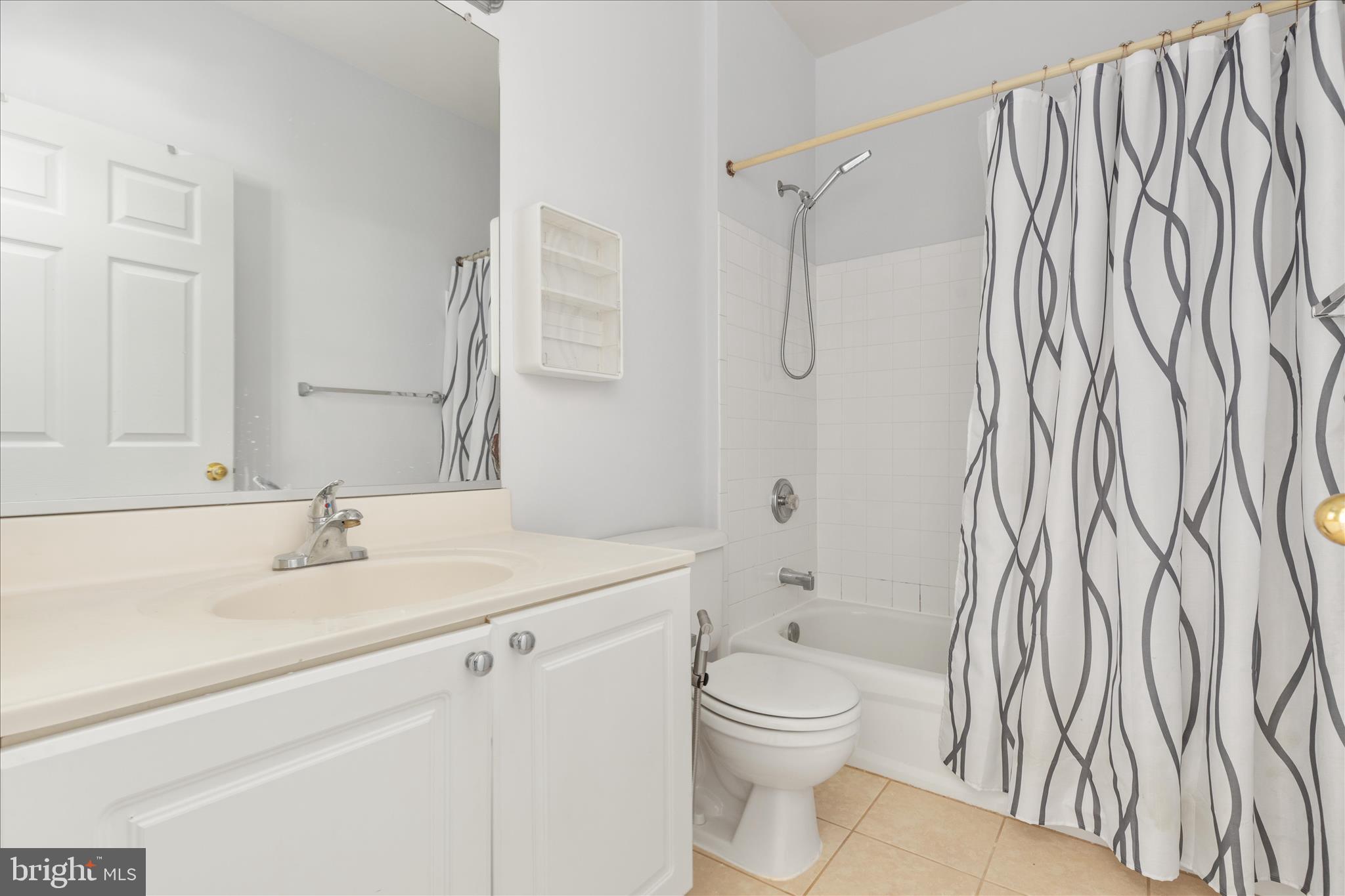 CHRISTOPHER AT CEDAR LAKES - Residential