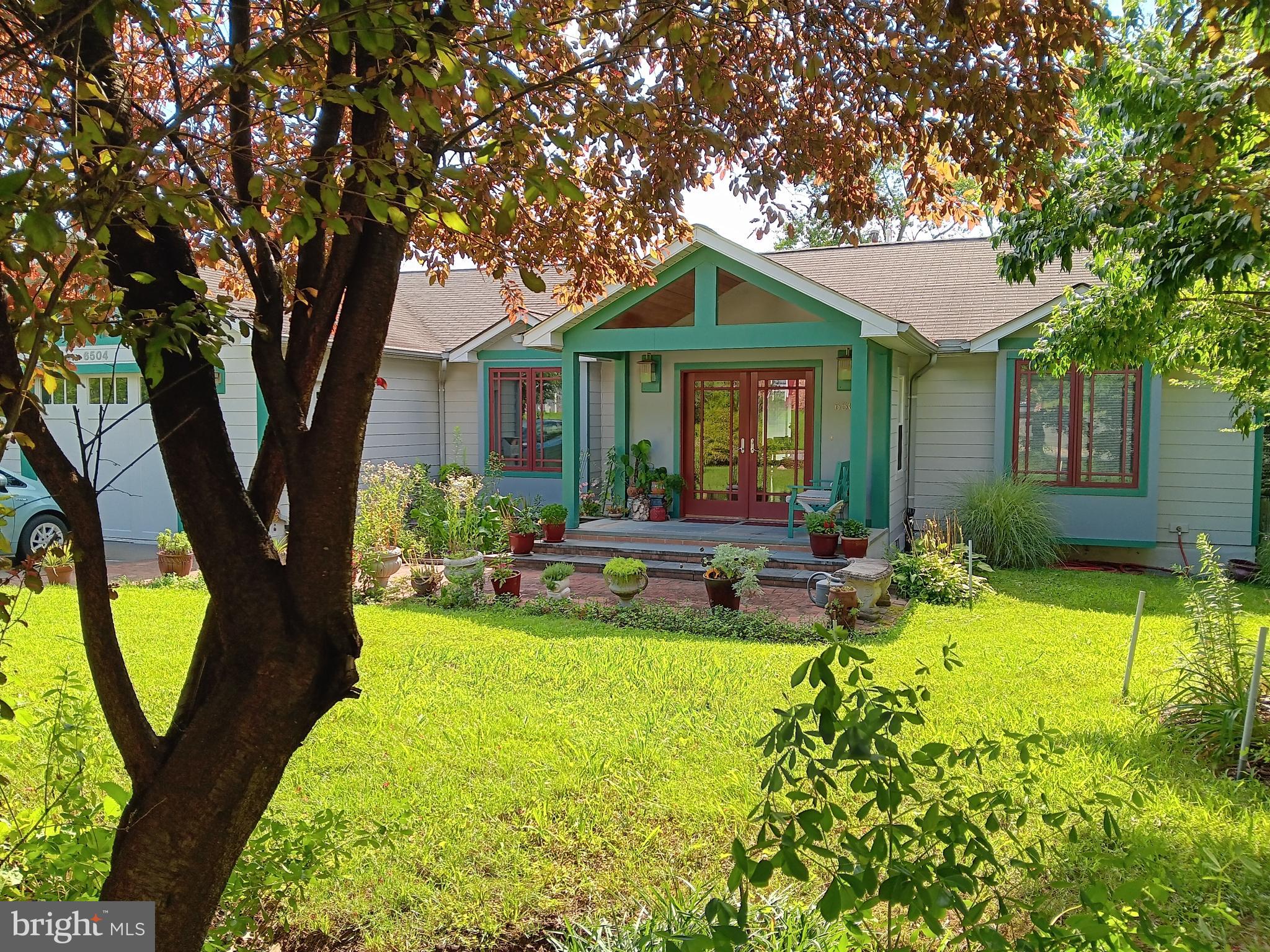 6504 CARRIAGE DRIVE