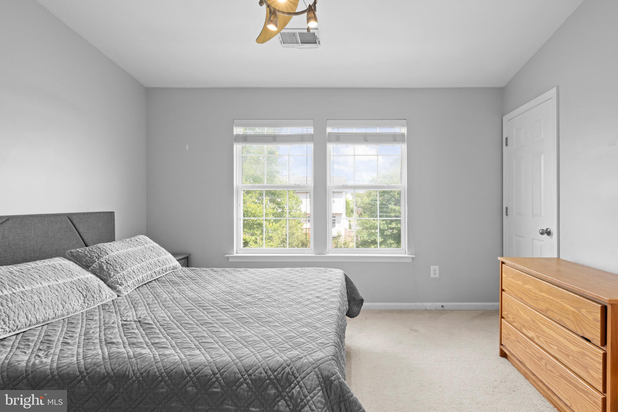 BROOKLAND MANOR - Residential