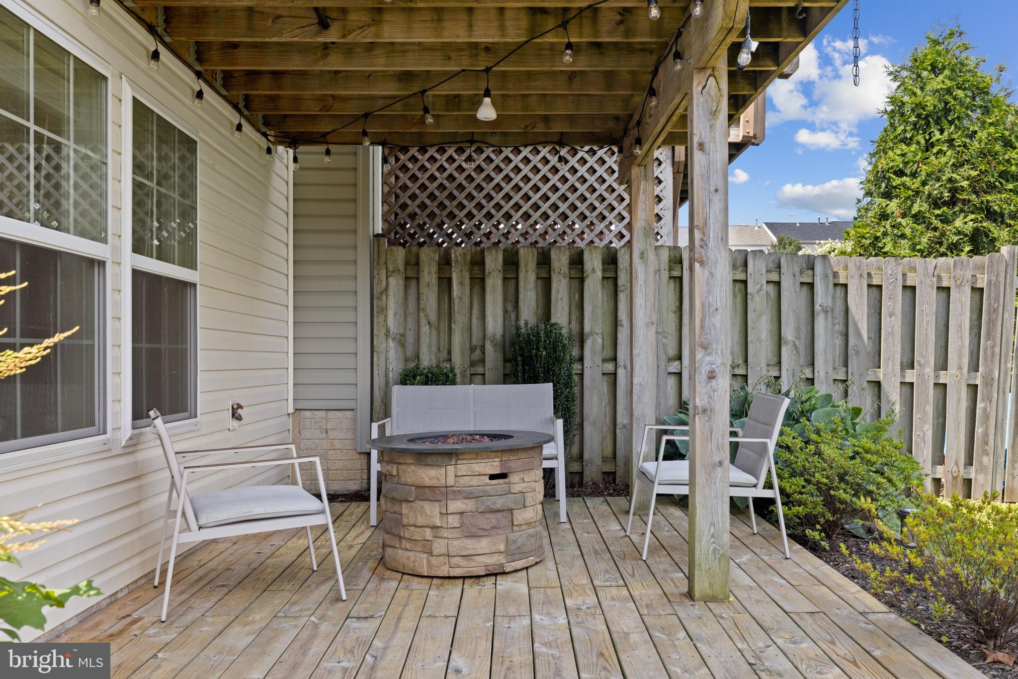 BROOKLAND MANOR - Residential