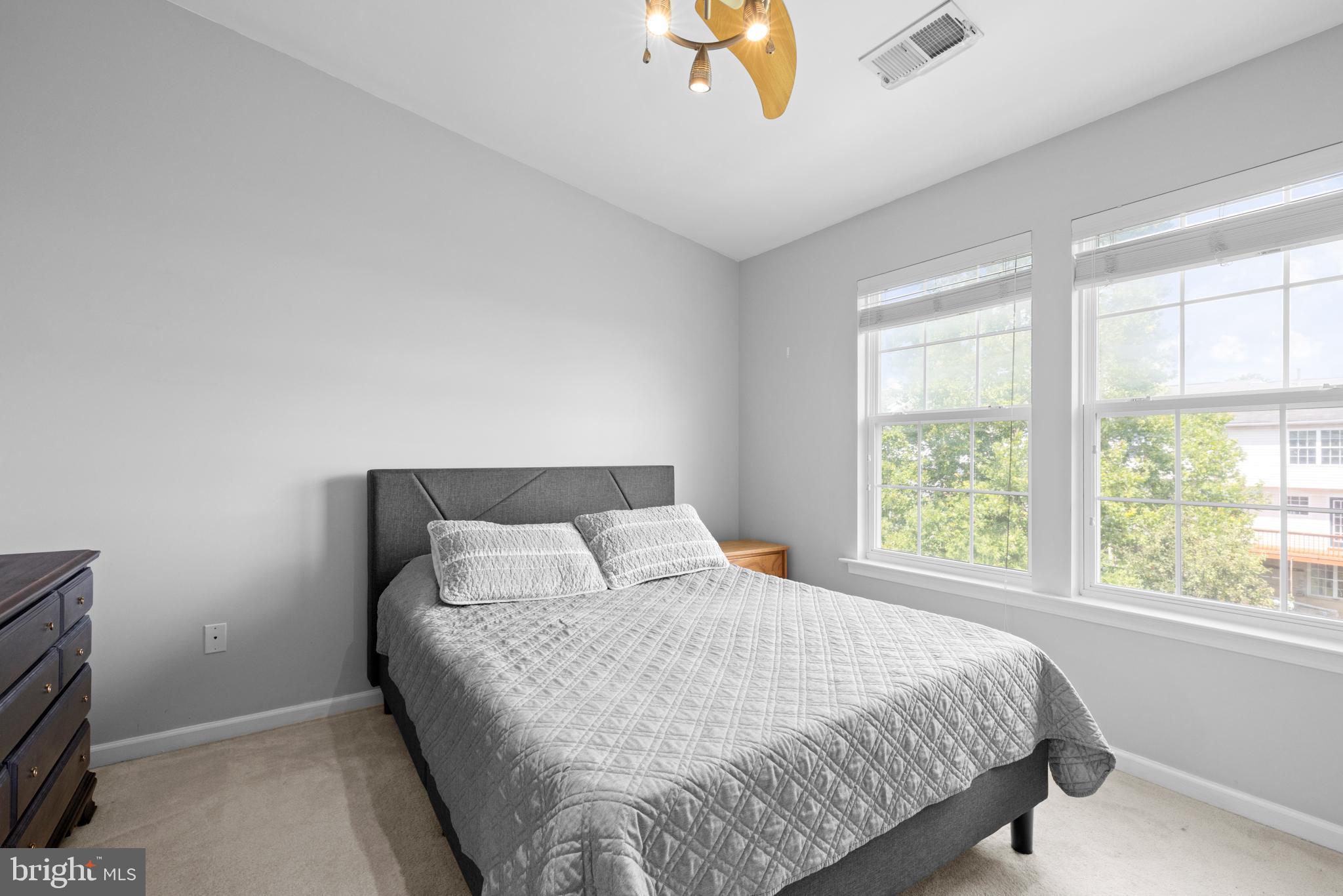 BROOKLAND MANOR - Residential