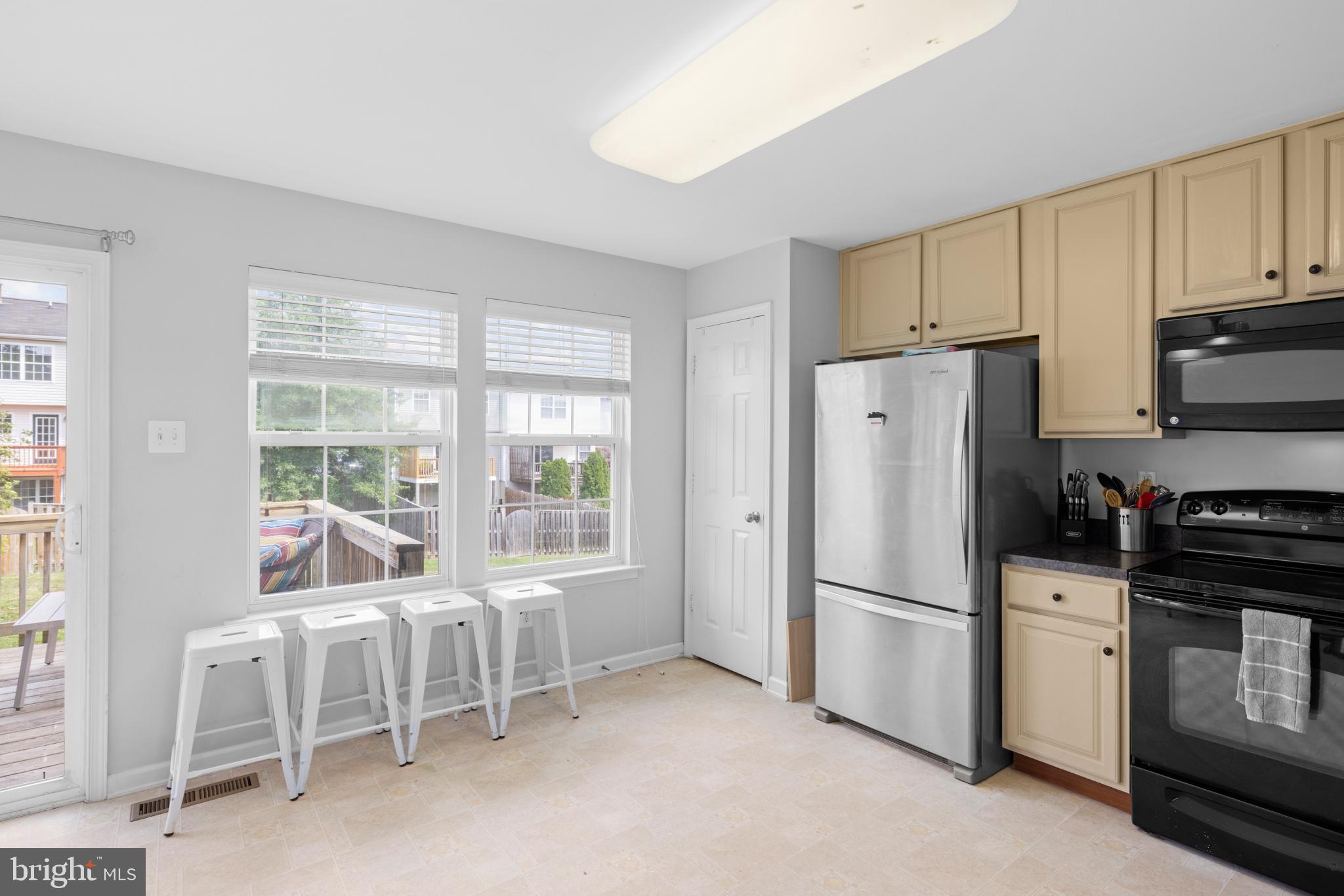 BROOKLAND MANOR - Residential